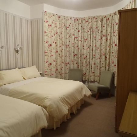 Adam Guest House Перт Екстер'єр фото