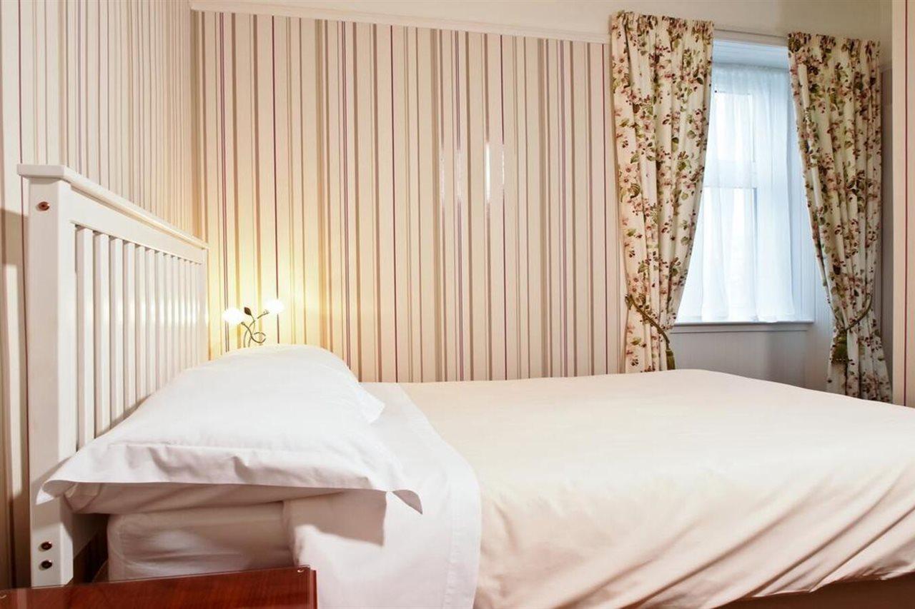 Adam Guest House Перт Екстер'єр фото